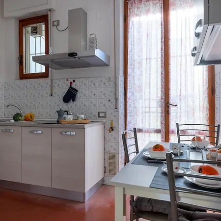 Pisa Quiet And Bright Flats With Balcony Apartamento Exterior foto
