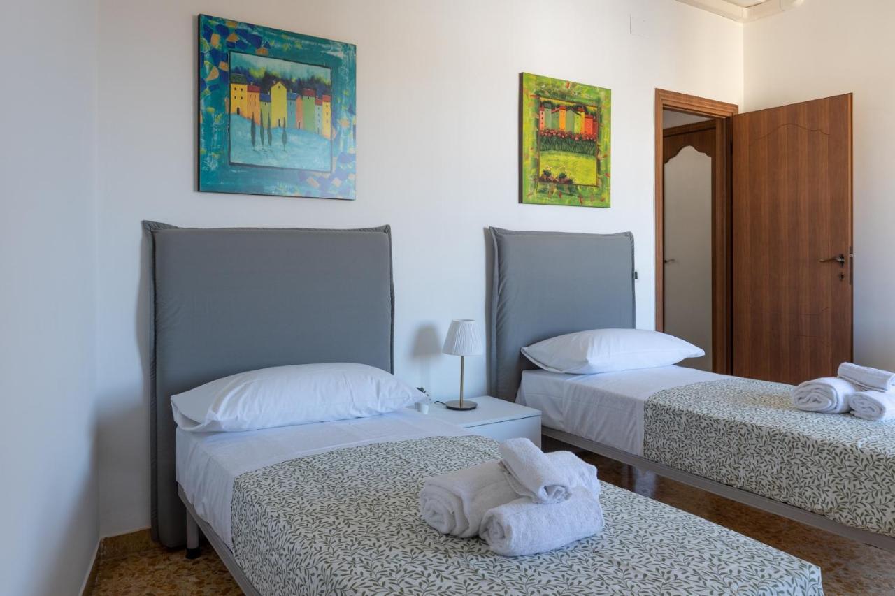 Quiet And Bright Flats With Balcony Apartamento Pisa