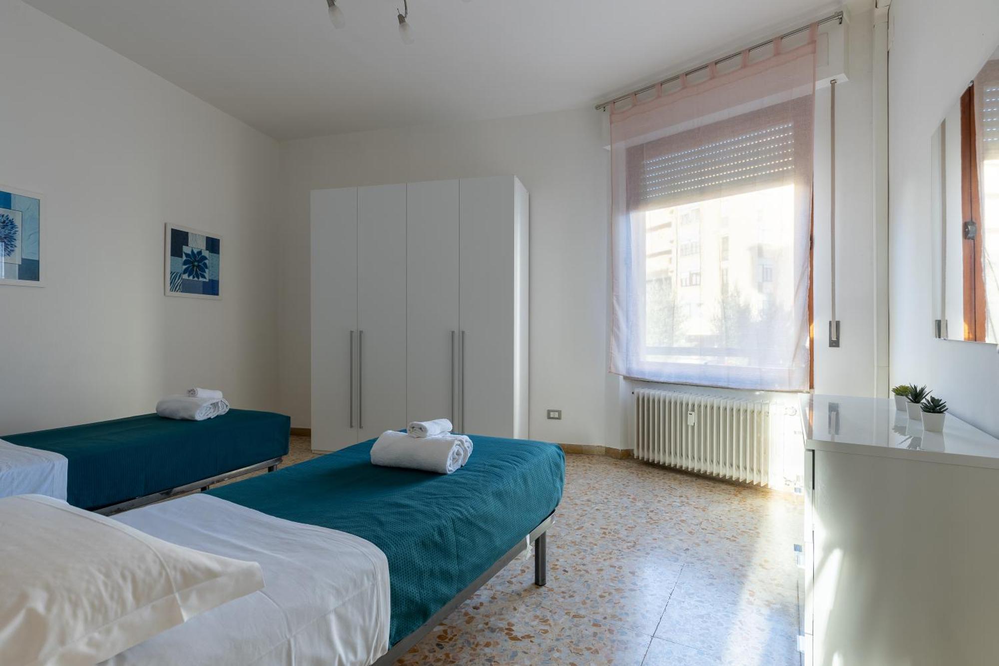 Quiet And Bright Flats With Balcony *